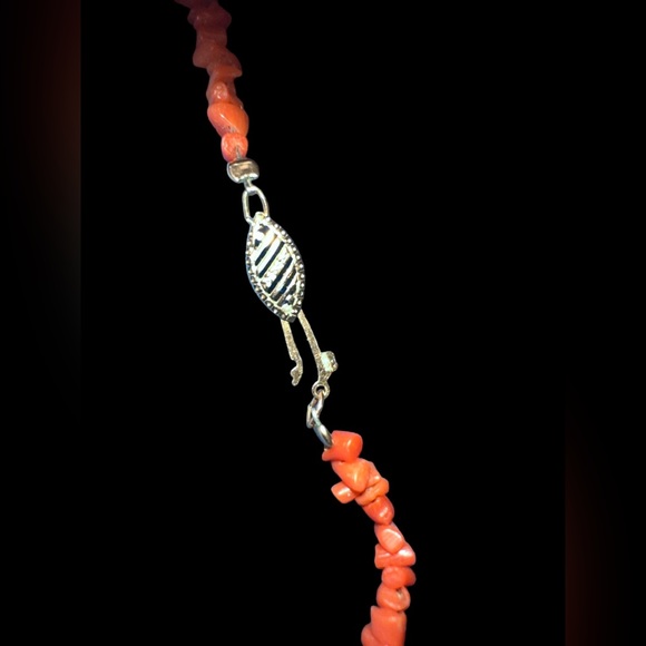 Vintage Branch/Chip Coral Necklace 14KTGF Clasp 18” - Picture 4 of 7